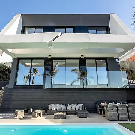 Riera Villa